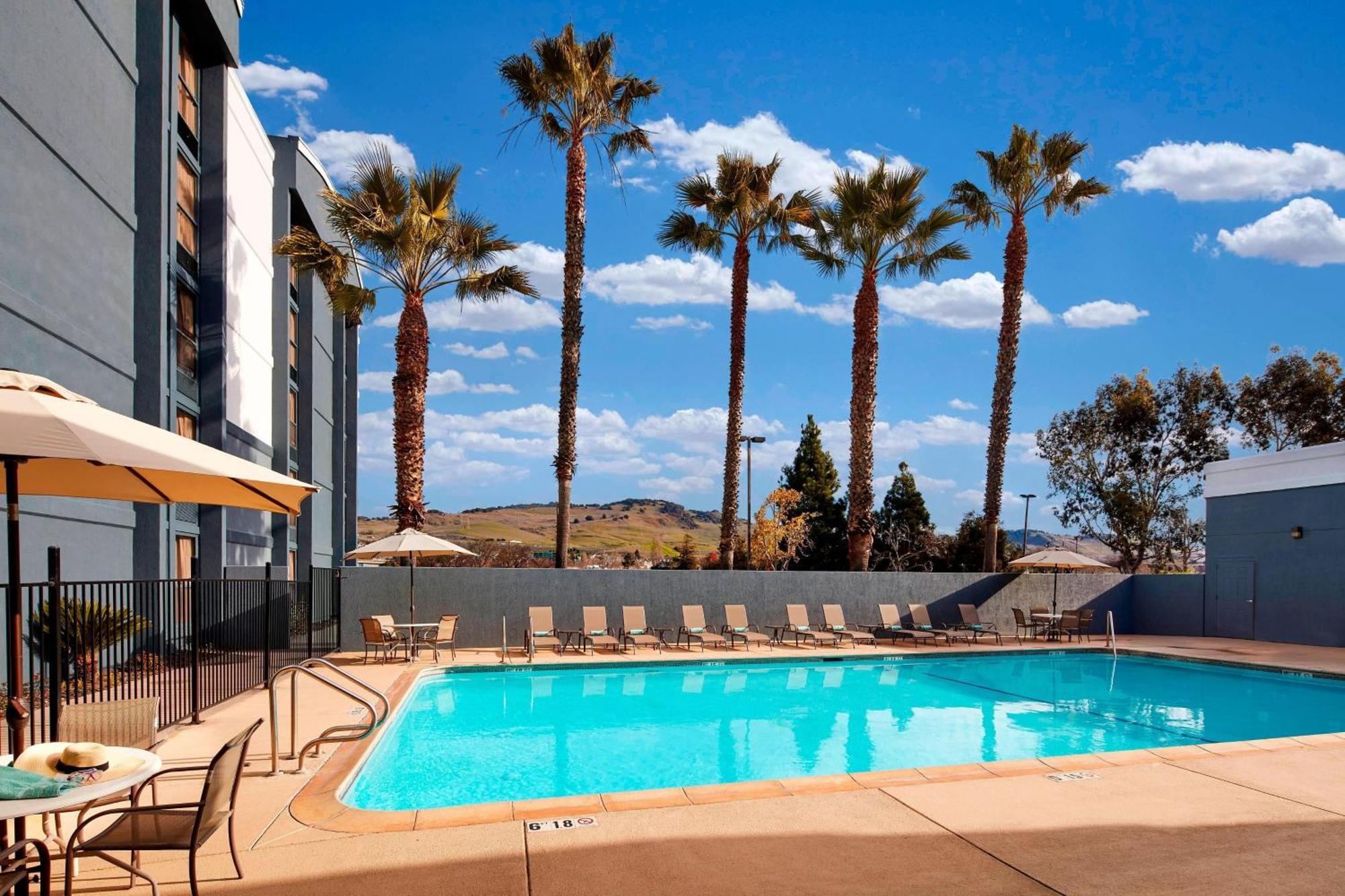 Courtyard Vallejo Napa Valley מראה חיצוני תמונה