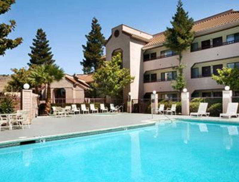 Courtyard Vallejo Napa Valley מראה חיצוני תמונה